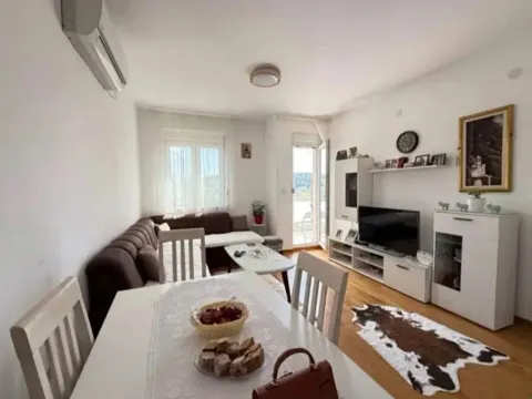 Izdavanje, jednosoban stan, 43m², City Kej, Podgorica - image 2