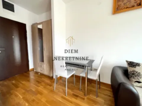 Prodaja, garsonjera, 29m², City Kvart, Podgorica - image 6