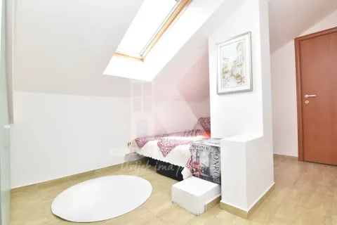 Izdavanje, jednosoban stan, 38m², 1 maj, Podgorica - image 8