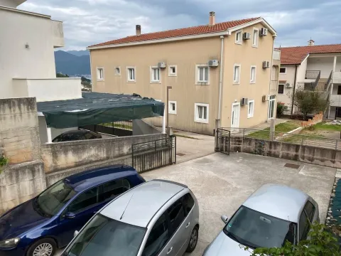 Prodaja, četvorosoban stan, 100m², Baošići, Herceg Novi - image 10