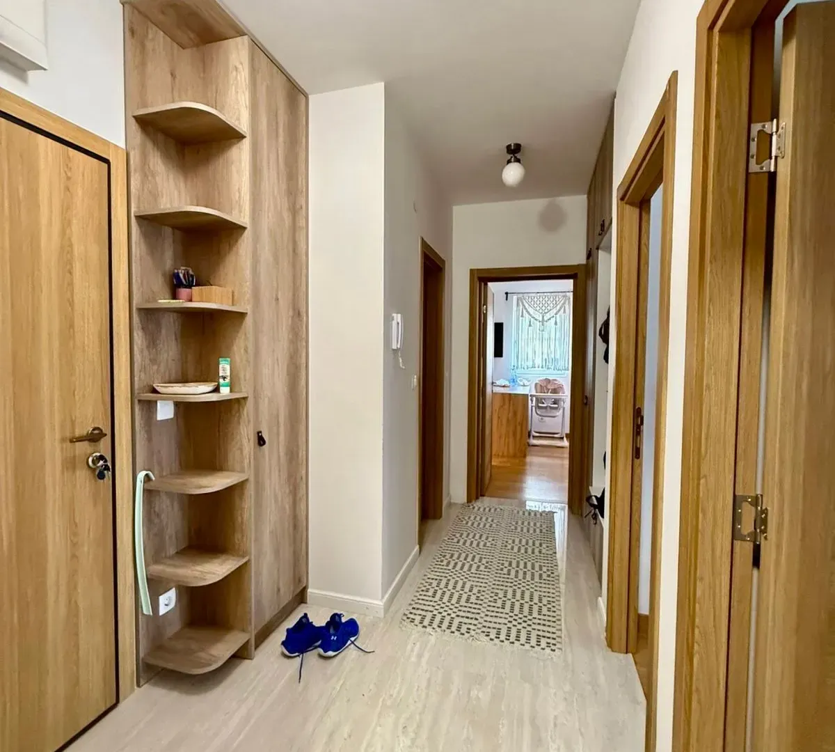 Izdavanje, dvosoban stan, 75m², City Kvart, Podgorica