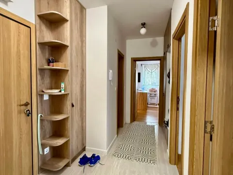 Izdavanje, dvosoban stan, 75m², City Kvart, Podgorica - image 5