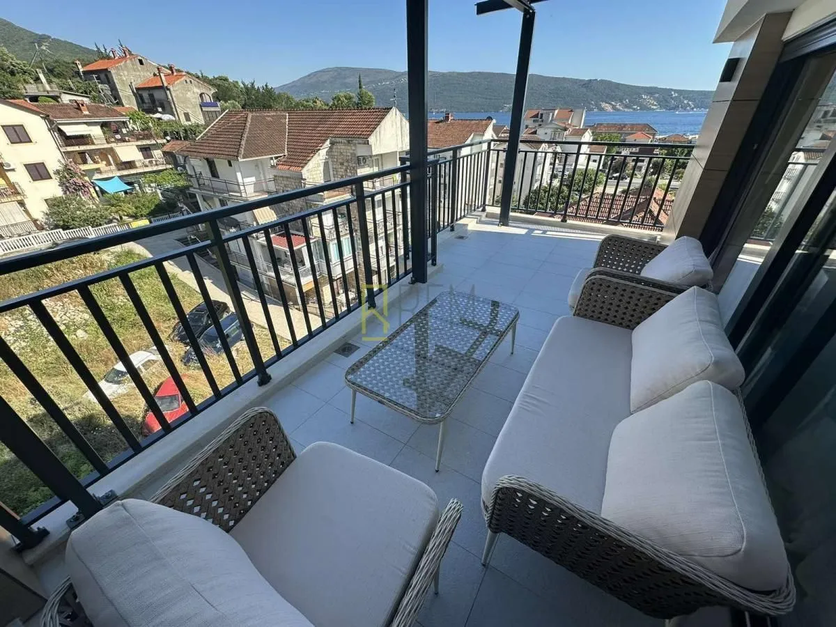 Prodaja, četvorosoban stan, 175m², Meljine, Herceg Novi