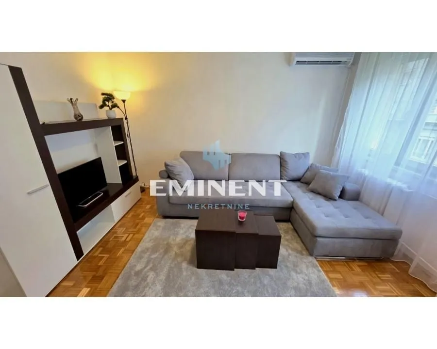 Rent, two bedroom apartment, 46m², Slavija, Vračar Sve Podlokacije