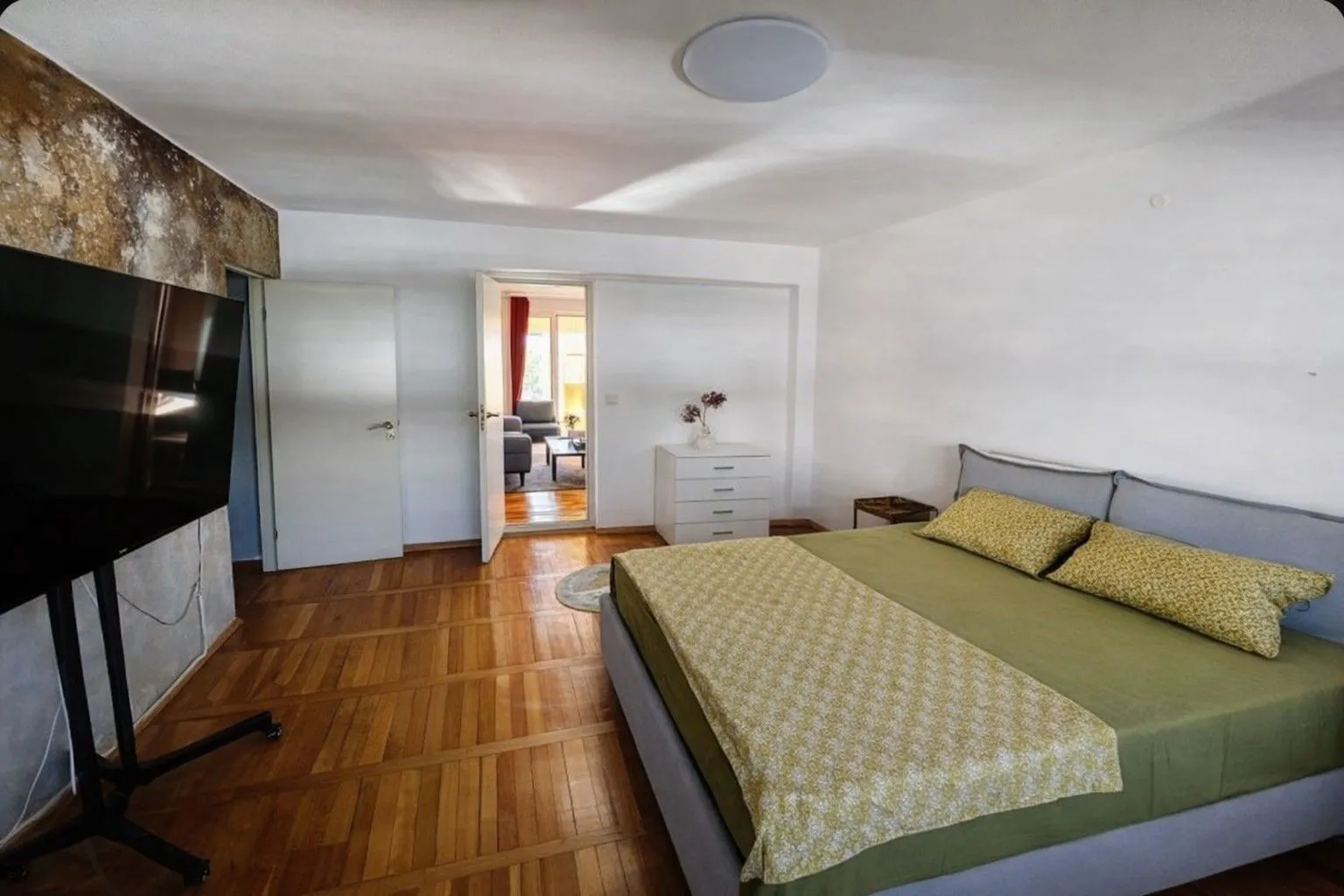 Prodaja, trosoban stan, 101m², Centar, Podgorica