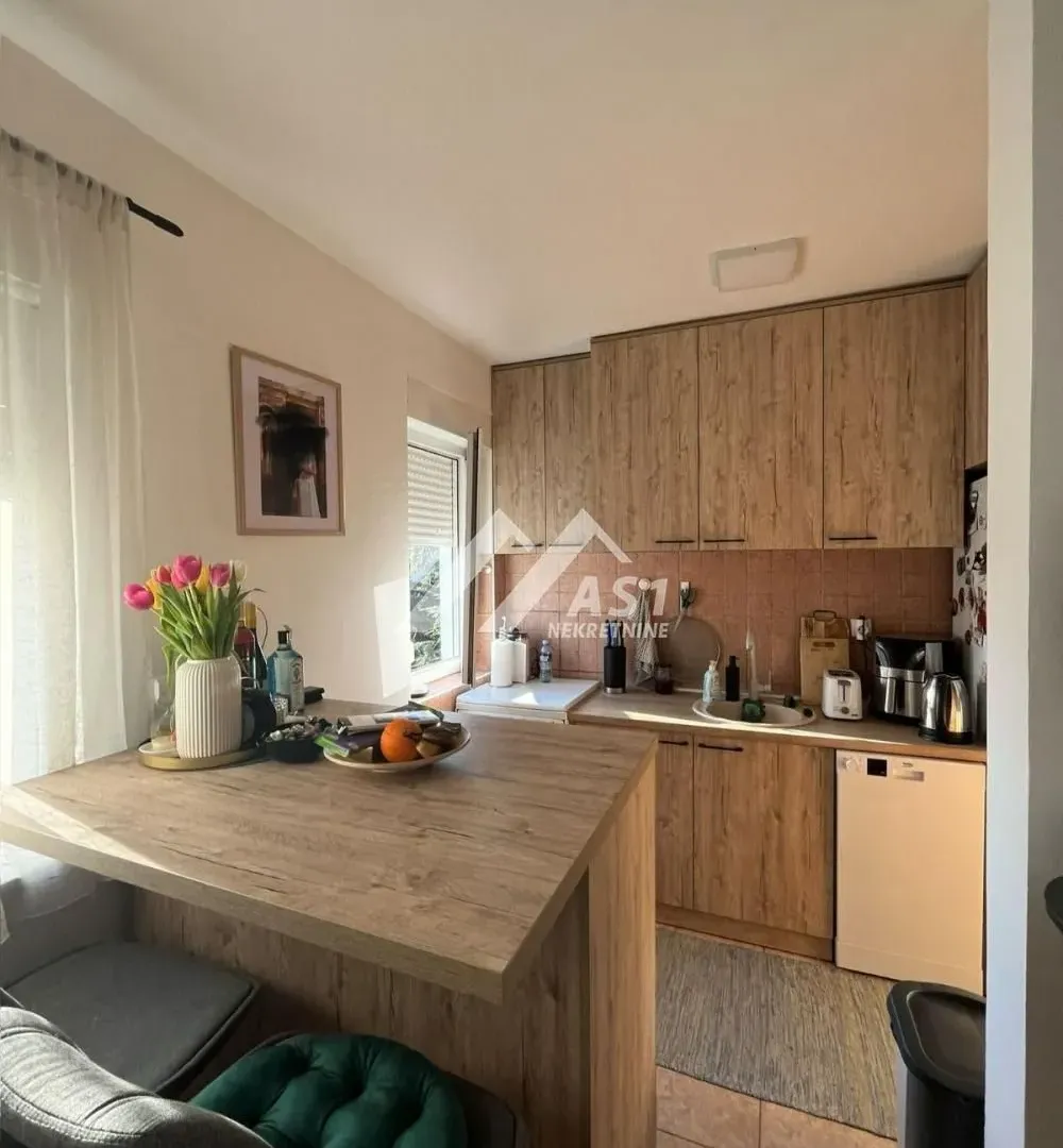 Izdavanje, dvosoban stan, 48m², Telep, Novi Sad Sve Podlokacije