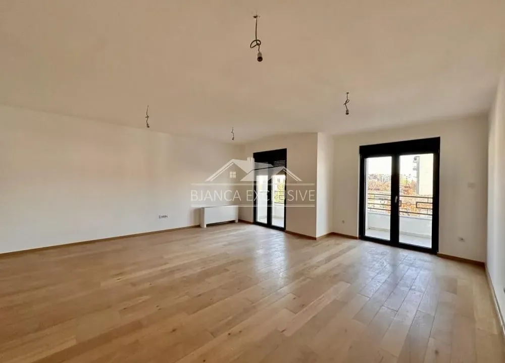 Prodaja, trosoban stan, 124m², Autokomanda, Voždovac Sve Podlokacije