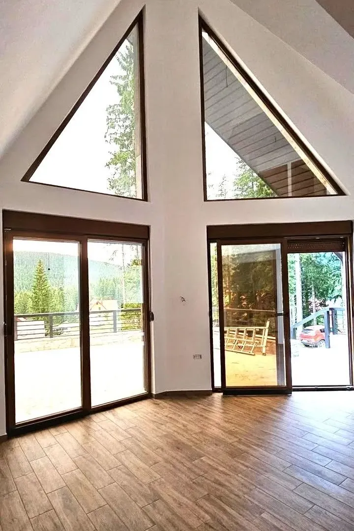 Prodaja, trosoban stan, 160m², Ivan Do, Žabljak