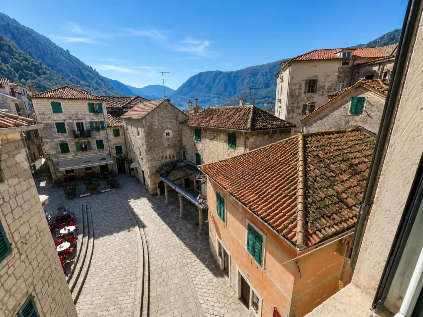 Prodaja, dvosoban stan, 84m², Stari Grad Kotor, Kotor