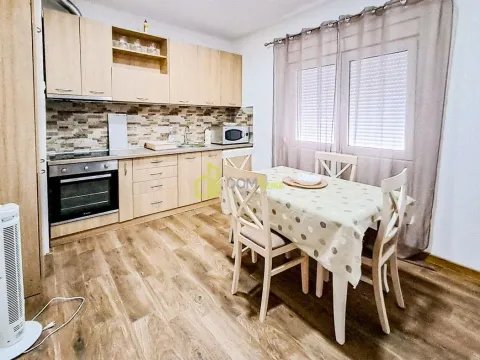 Rent, one bedroom apartment, 52m², Makedonsko naselje, Bar - image 4