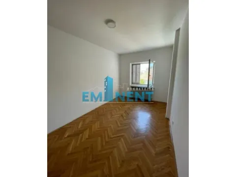 Rent, house, 600m², Voždovačka Crkva, Voždovac Sve Podlokacije - image 7