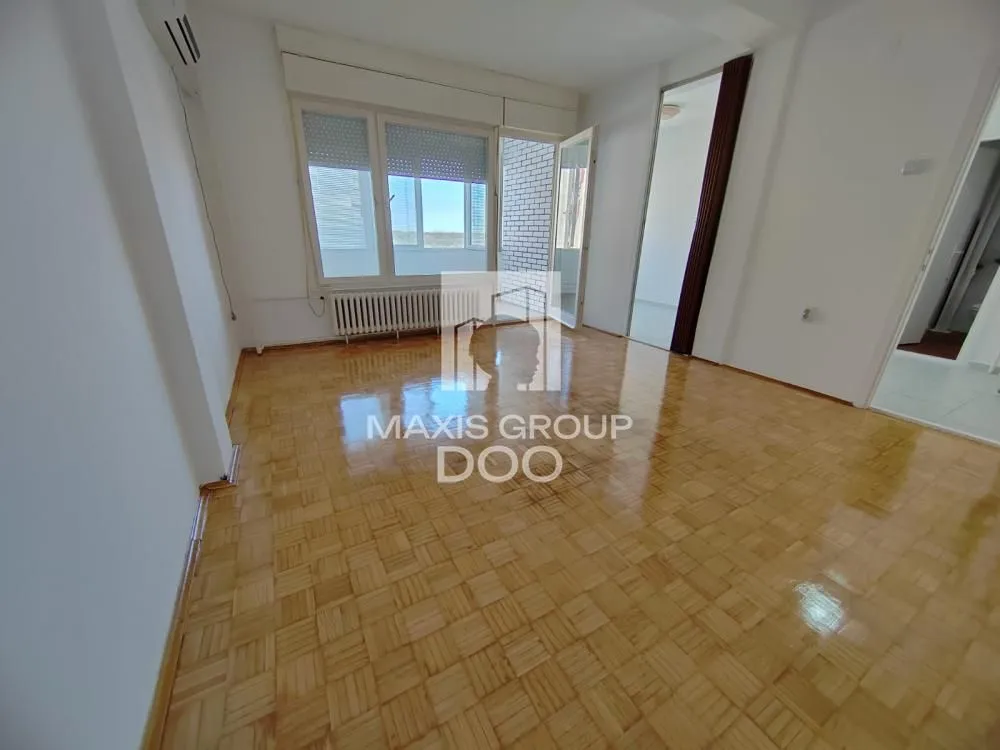 Sale, three bedroom apartment, 59m², Aerodrom, Kragujevac