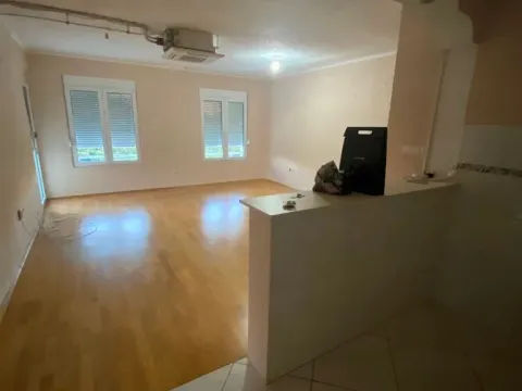 Rent, two bedroom apartment, 69m², Ljubović, Podgorica - image 5