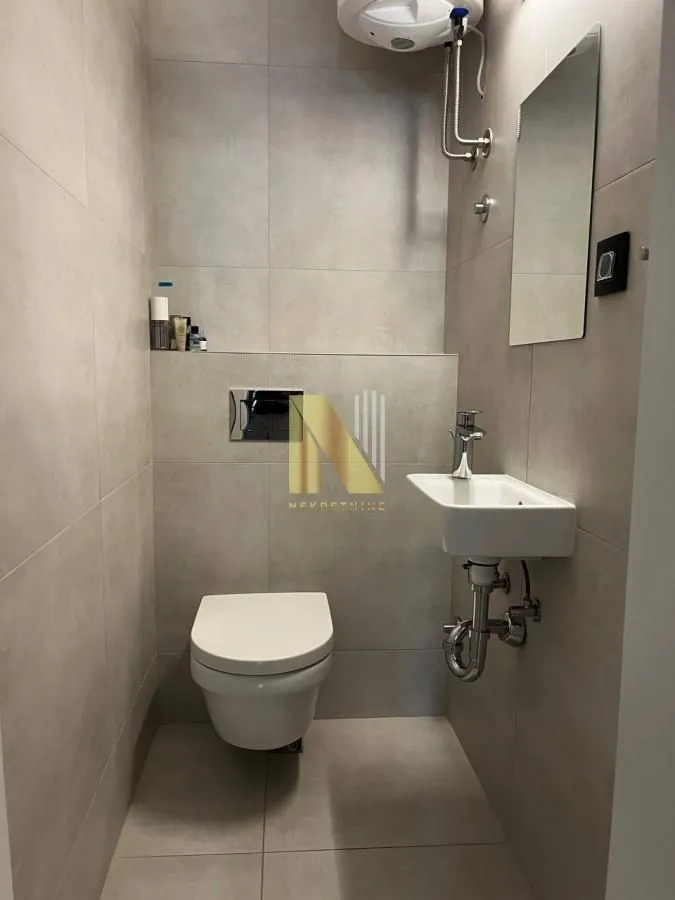 Prodaja, trosoban stan, 67m², Sajmište, Novi Sad