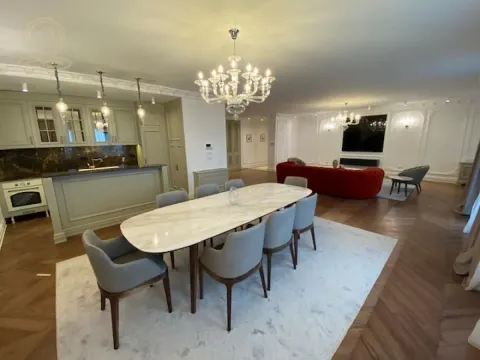 Izdavanje, četvorosoban stan, 170m², Čubura, Beograd - image 4