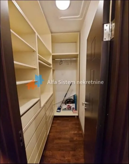 Rent, three bedroom apartment, 90m², Đeram Pijaca, Beograd