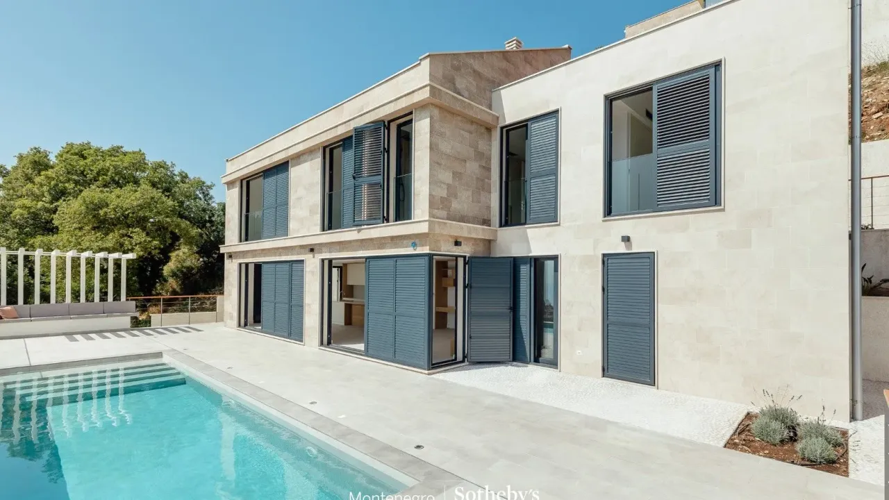 Sale, house, 250m², Blizikuće, Budva