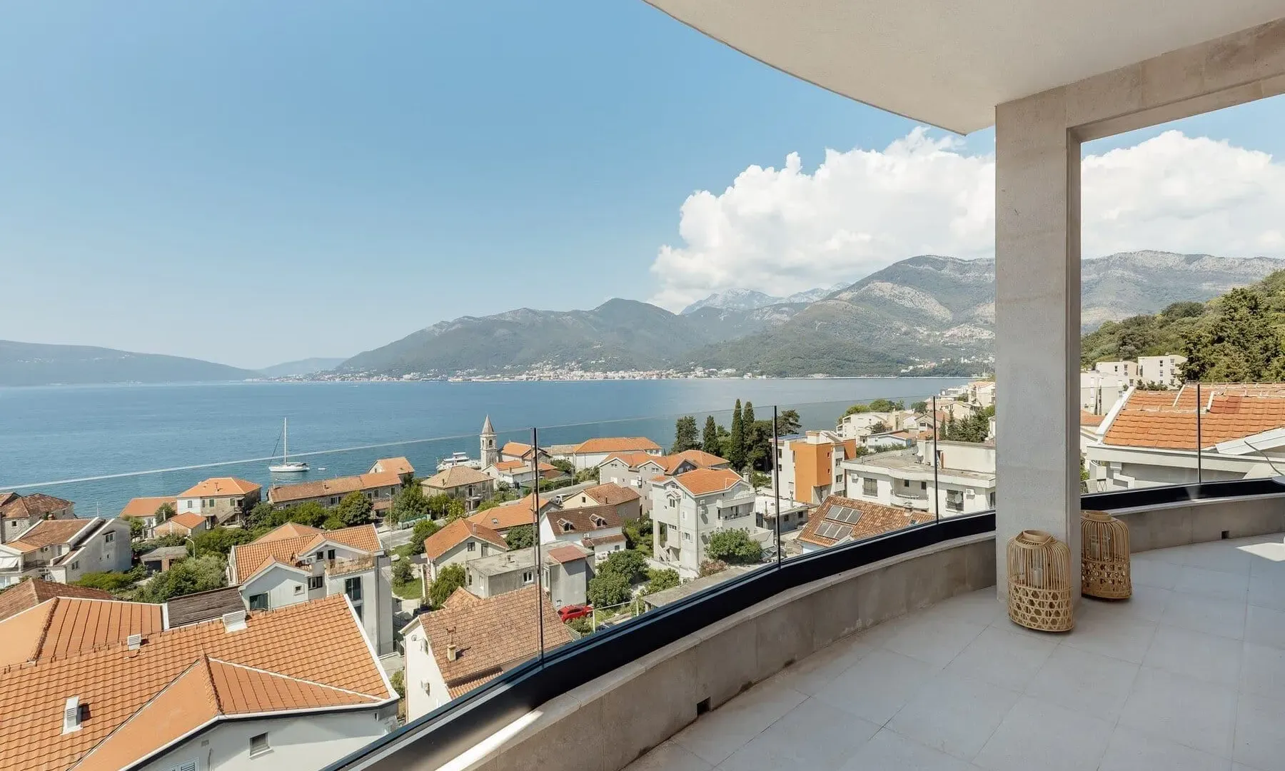 Rent, three bedroom apartment, 125m², Donja Lastva, Tivat