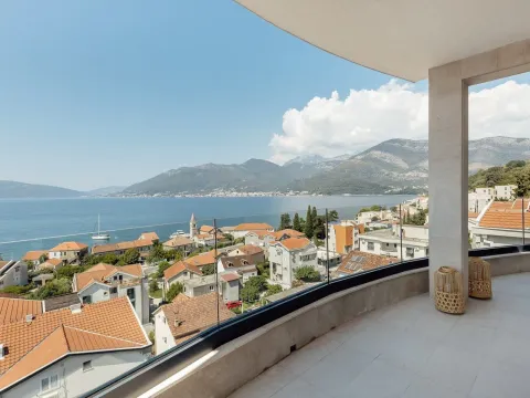 Rent, three bedroom apartment, 125m², Donja Lastva, Tivat - image 2