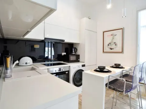 Sale, three bedroom apartment, 89m², Budva, Crna Gora - image 11