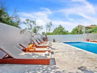 Izdavanje, kuća, 110m², Tivat, Crna Gora - image 25