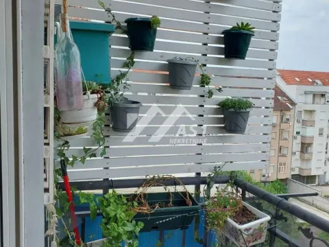 Sale, three bedroom apartment, 72m², Detelinara, Novi Sad Sve Podlokacije - image 11