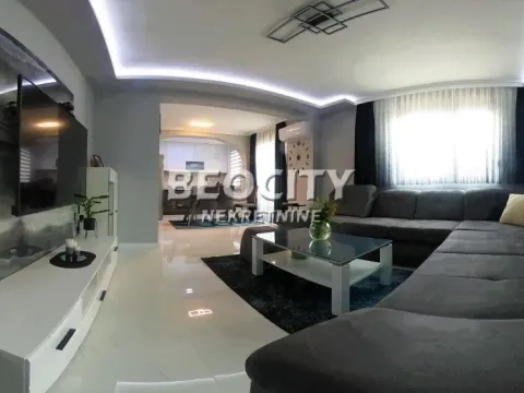 Prodaja, kuća, 345m², Strelište, Pančevo - image 19