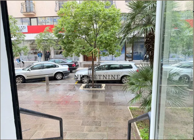 Rent, office space, 30m², Centar, Podgorica