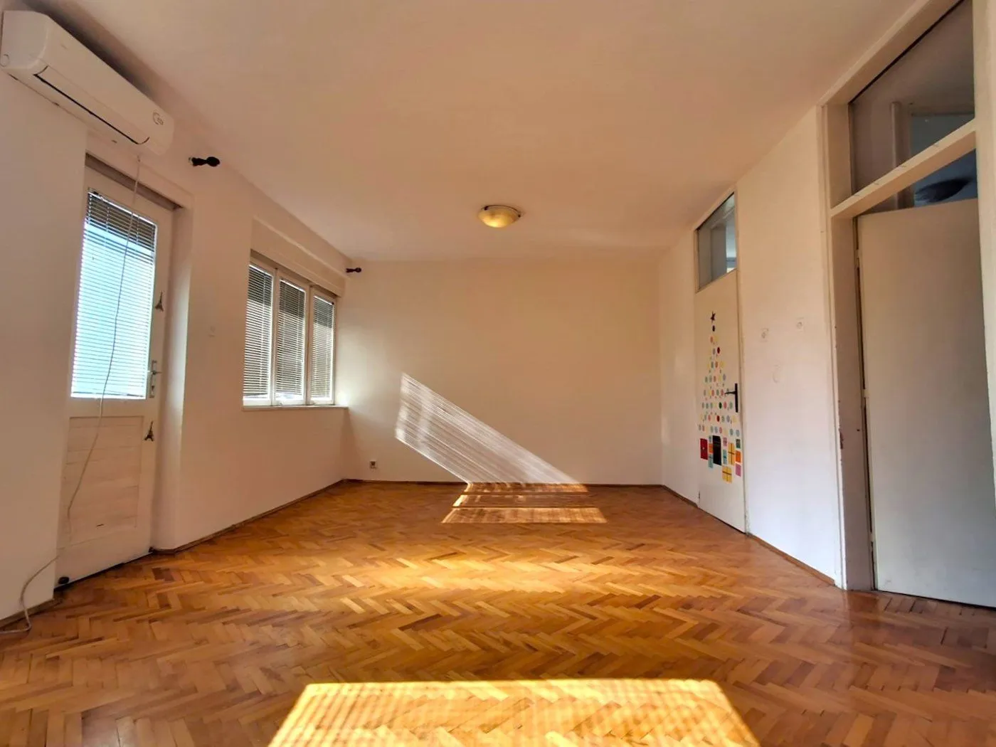 Rent, office space, 120m², Preko Morače, Podgorica