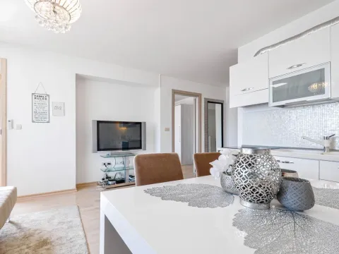 Sale, one bedroom apartment, 48m², Budva, Crna Gora - image 3