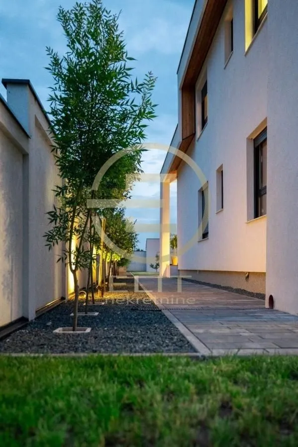 Prodaja, kuća, 143m², Veternik, Novi Sad Sve Podlokacije
