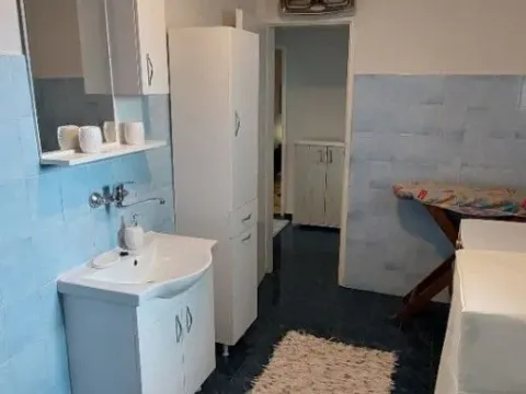 Izdavanje, dvosoban stan, 90m², Cetinje, Crna Gora - image 13