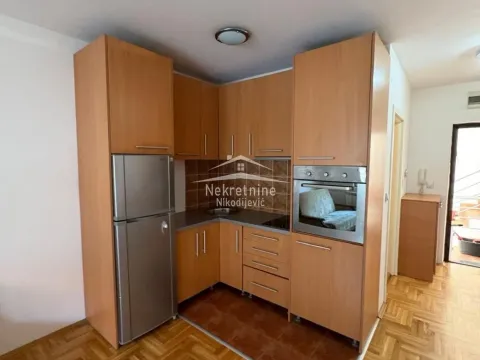 Prodaja, stan, 28m², Petlovo Brdo, Beograd - image 5