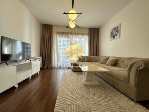 Izdavanje, dvosoban stan, 75m², Master Kvart, Podgorica