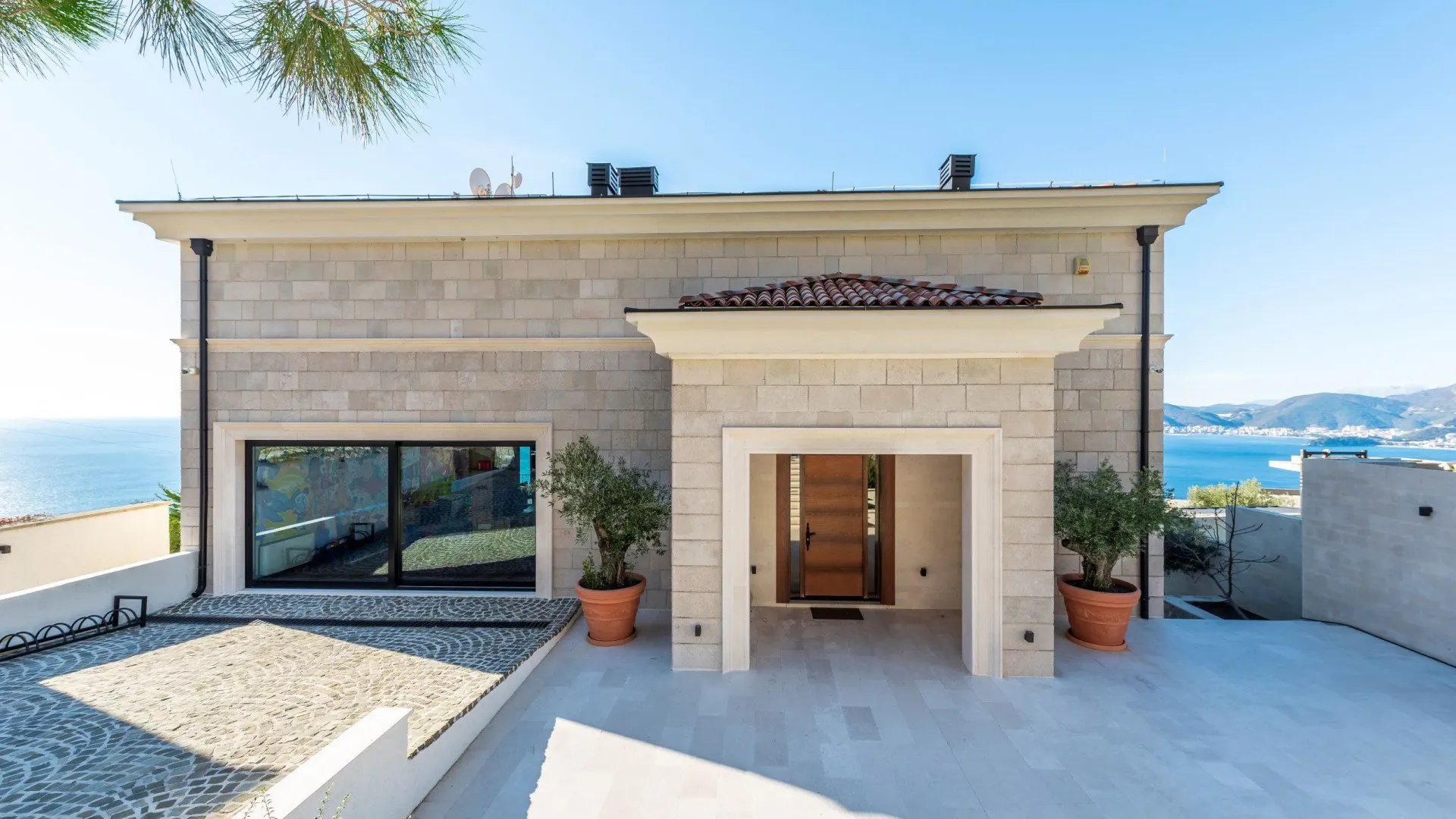 Sale, house, 496m², Blizikuće, Budva