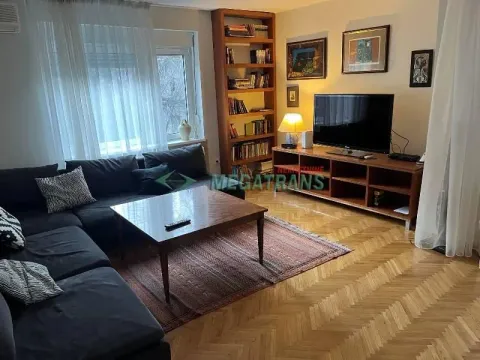 Izdavanje, četvorosoban stan, 98m², Centar, Novi Sad - image 2