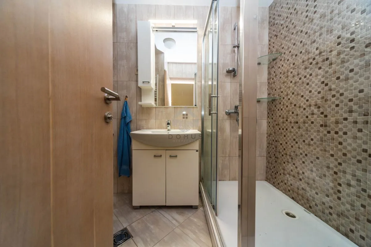 Sale, one bedroom apartment, 91m², Bečići, Budva