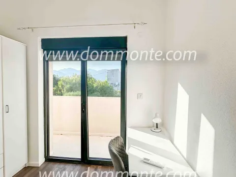 Rent, three bedroom apartment, 100m², Mažina, Tivat - image 7