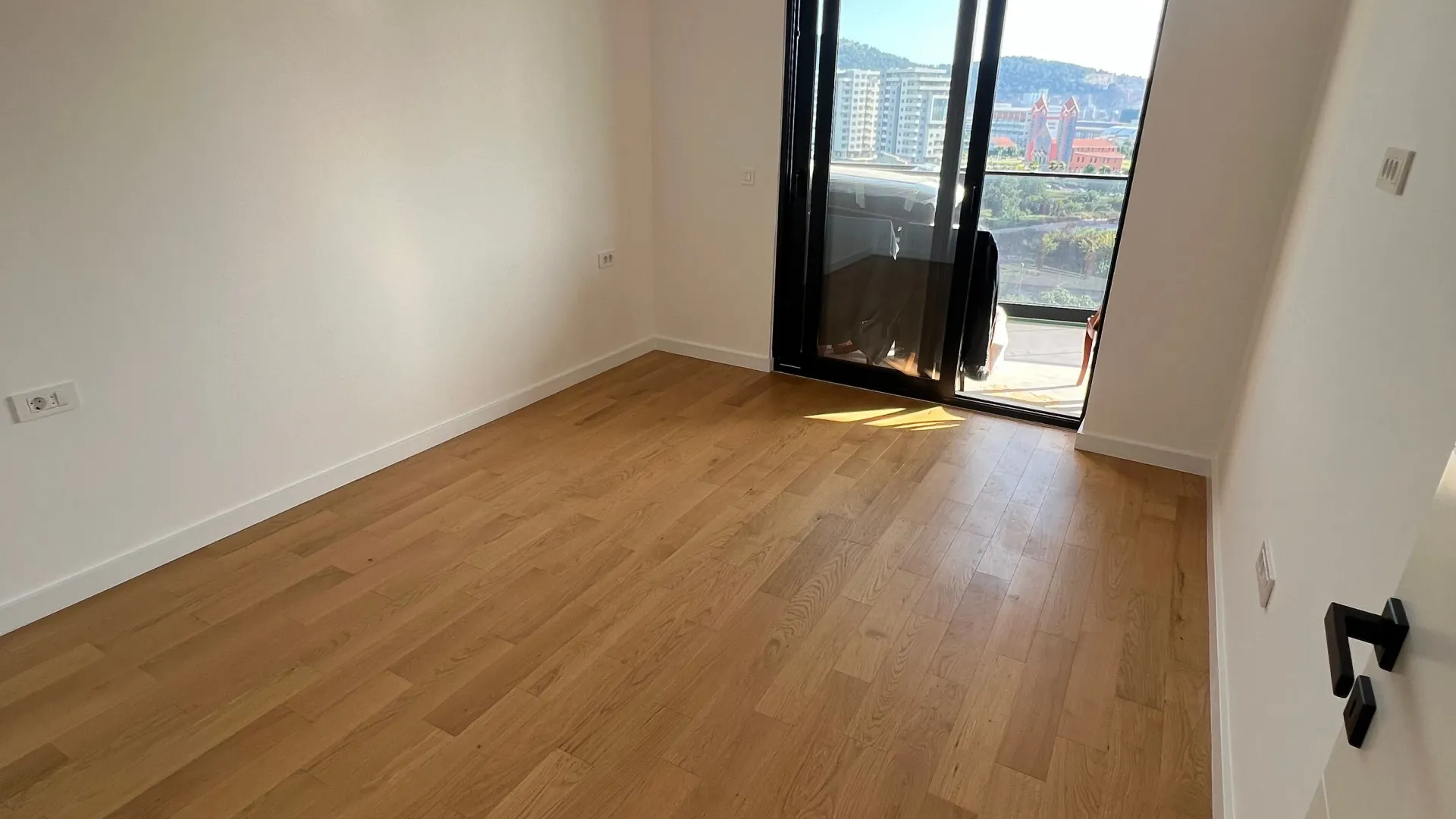 Sale, two bedroom apartment, 81m², Centar, Bar