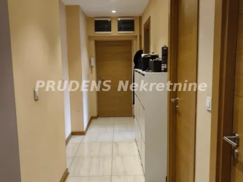 Prodaja, dvosoban stan, 62m², Savski Venac, Beograd - image 12