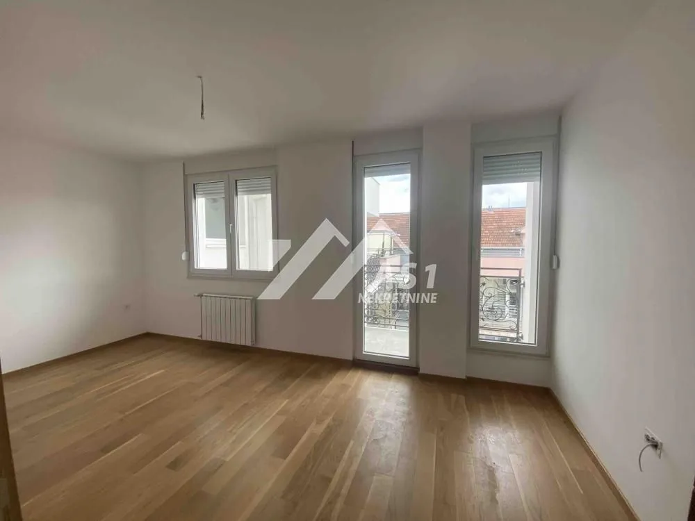 Izdavanje, dvosoban stan, 49m², Rotkvarija, Novi Sad Sve Podlokacije