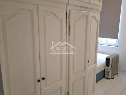 Rent, one bedroom apartment, 35m², Savski Venac, Beograd - image 9