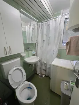 Rent, two bedroom apartment, 65m², Blok 5, Podgorica - image 11