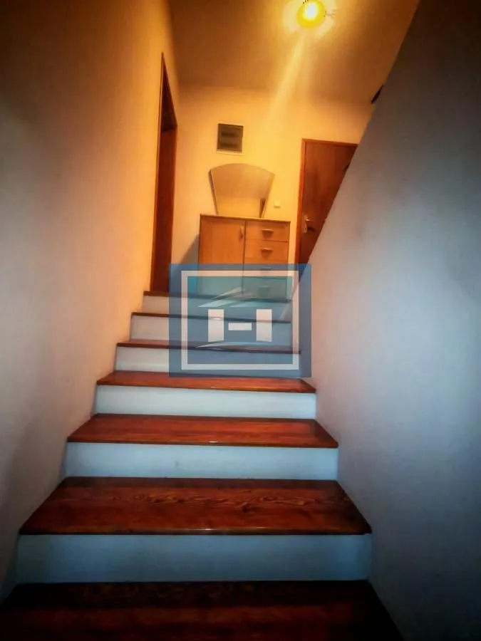 Prodaja, kuća, 204m², Gloždak, Paraćin