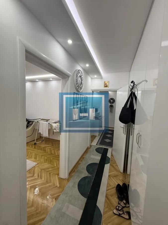 Prodaja, dvosoban stan, 64m², Centar, Jagodina