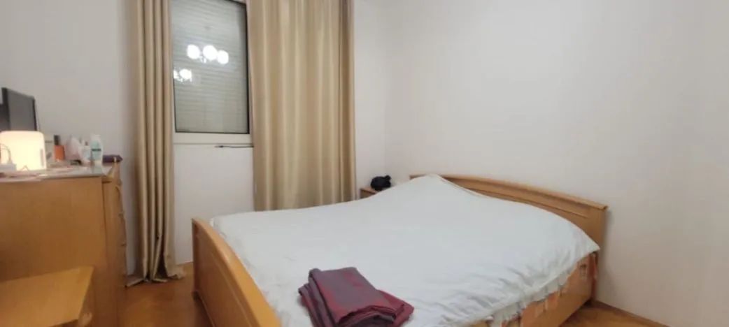 Sale, three bedroom apartment, 117m², Centar, Bar