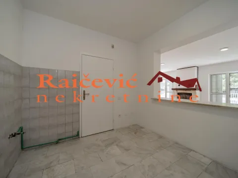 Prodaja, kuća, 604m², Voždovac, Voždovac Sve Podlokacije - image 2