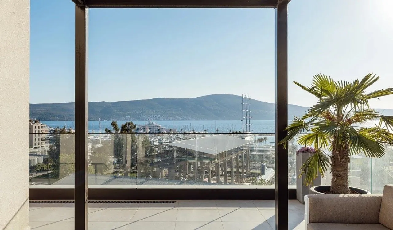 Sale, two bedroom apartment, 179m², Porto Montenegro, Tivat