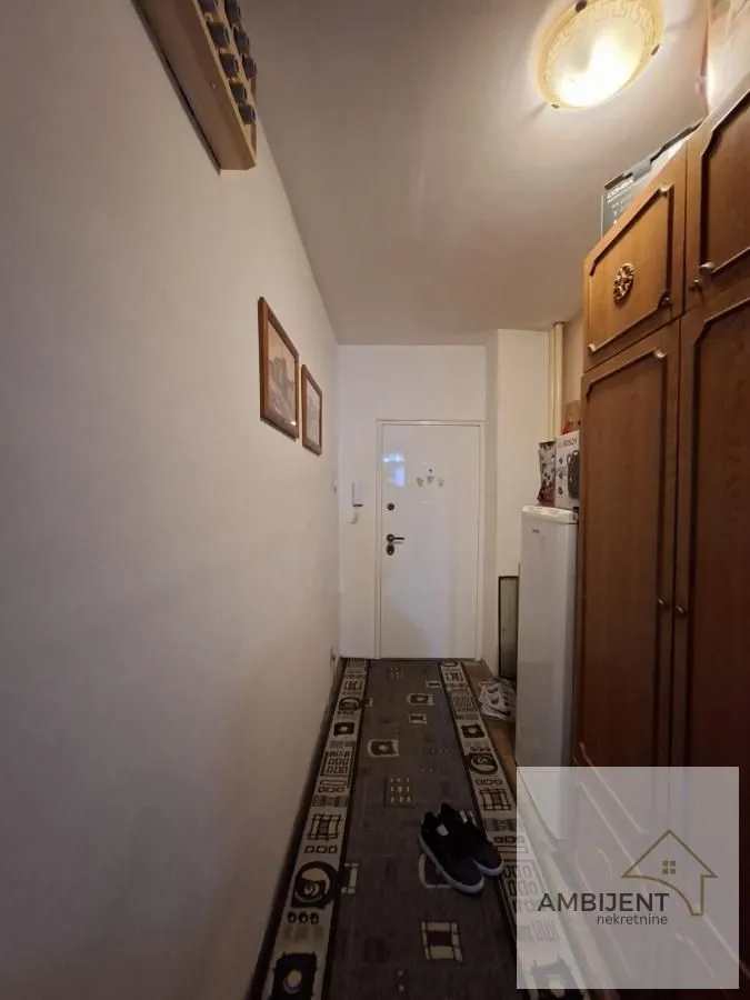 Prodaja, dvosoban stan, 61m², Zemun Sve Podlokacije, Beograd