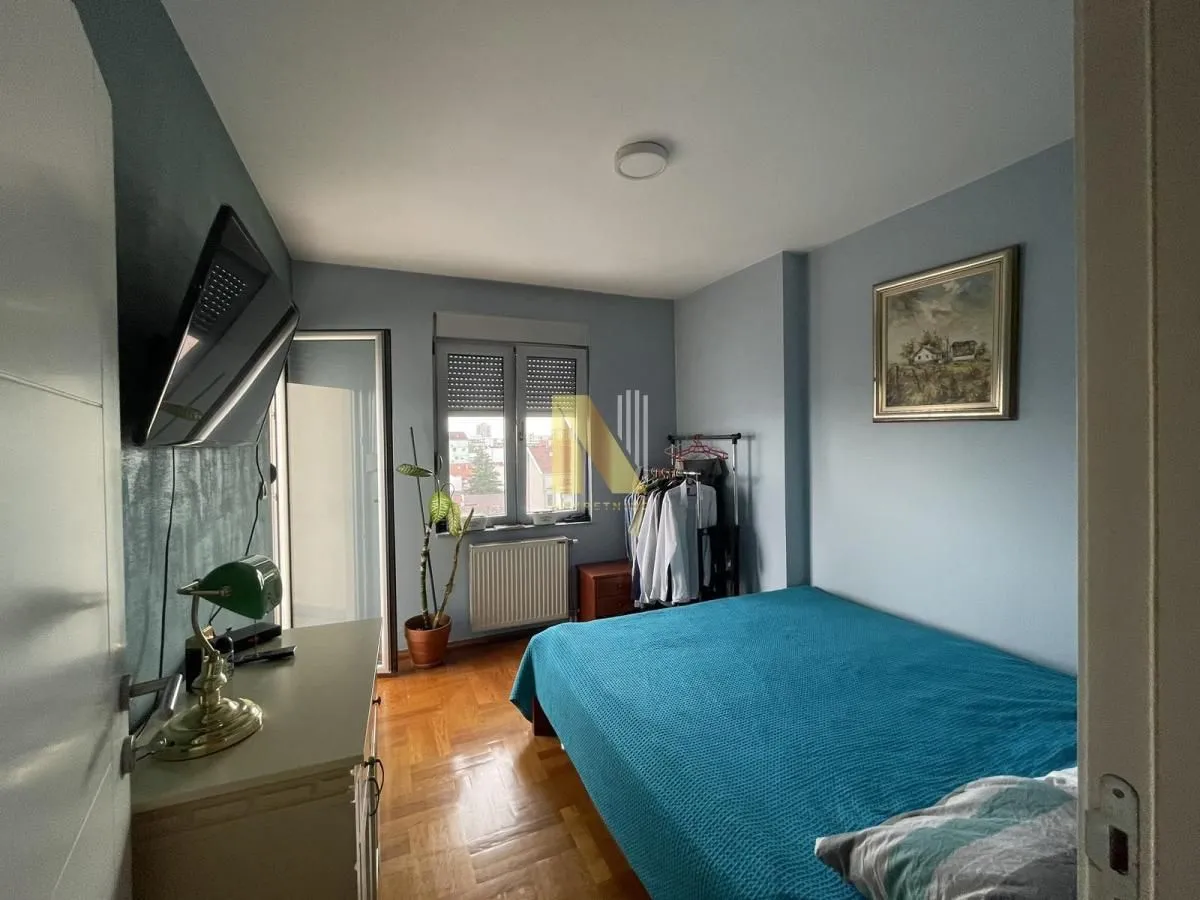 Prodaja, stan, 69m², Centar, Novi Sad